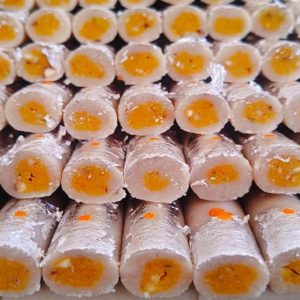 Kaju Pista Roll